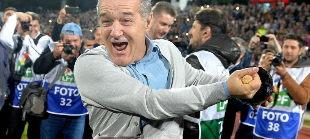 <span style="color:#f00;">Becali e pe cale sa faca cel mai asteptat transfer</span> al verii la FCSB: "Acum 2 minute am inchis telefonul"