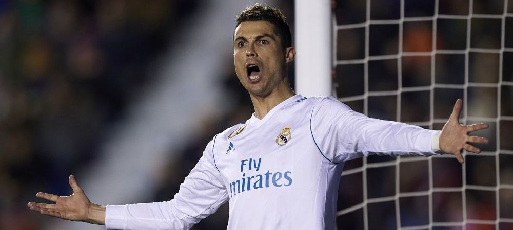 <span style="color:#f00;">OFERTA OFICIALA pentru Cristiano Ronaldo! </span>Anuntul facut in Spania, tarziu in noapte: impresarul lui CR7, convins ca <span style="color:#f00;">Real va spune "DA"</span>