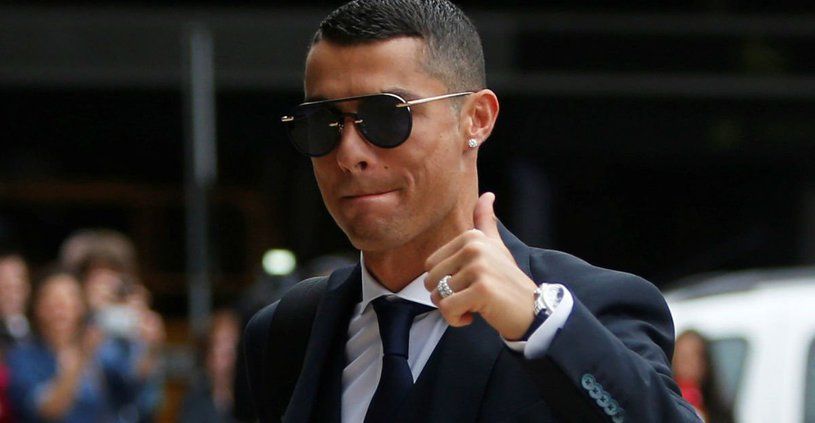 <span style="color:#f00;">Ce masina i-a dat Juventus lui Cristiano Ronaldo! </span>Portughezul s-a intors din vacanta si a facut primul antrenament