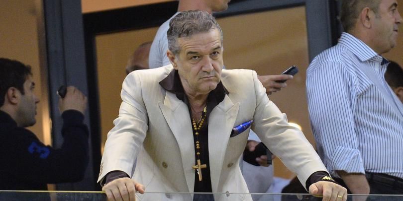 <span style="color:#f00;">HAJDUK - FCSB, JOI PRO TV | "Bine, tata, peste 6 luni!" </span>Becali a anuntat o noua mutare la FCSB: super jucatorul asteptat sa vina in iarna