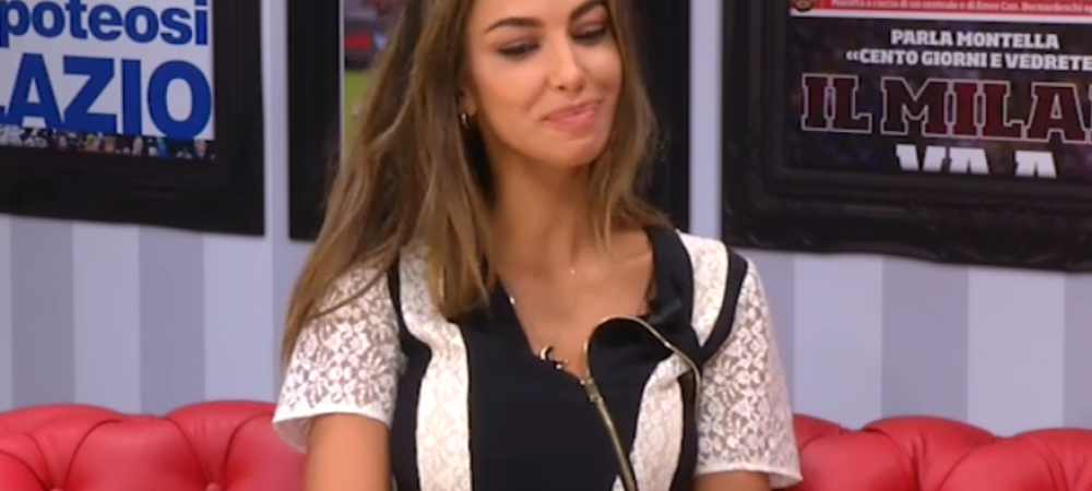 Cu Ce Echipa Din Liga I Tine Madalina Ghenea Stateam Cu Fularul In