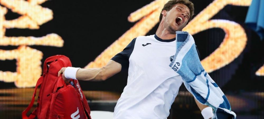 <span style="color:#f00;">Scandal monstru la Australian Open!</span> Pur si simplu nu s-a mai putut controla! <span style="color:#f00;">A strigat la arbitru si a dat de pamant cu rachetele!</span>