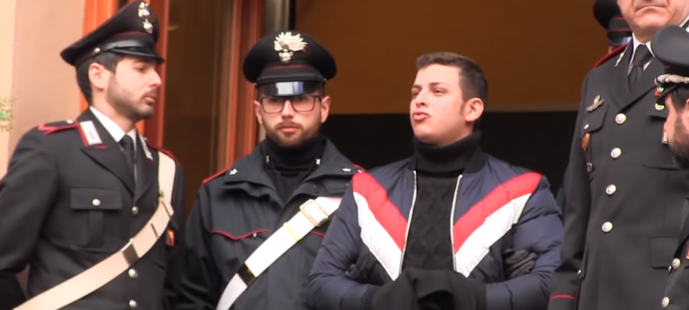 <span style="color:#f00;">Cine e barbatul care la 23 de ani a devenit noul sef al temutei COSA NOSTRA!</span> Serviciile italiene sunt in alerta din cauza mafiotilor din noua generatie