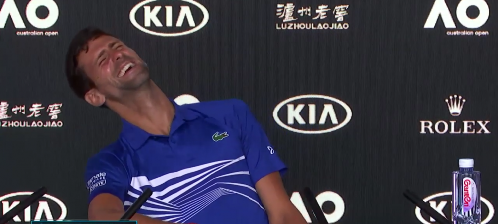<span style="color:#f00;"><span style="color:#000;">Novak Djokovic</span> <span style="color:#000;">i-a facut</span> PE TOTI SA RADA <span style="color:#000;">la conferinta de presa!</span> </span>Replica sarbului. <span style="color:#f00;">VIDEO</span