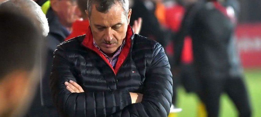 <span style="color:#f00;">Cine mai crede in Dinamo? Doar 300 de bilete vandute </span>pana acum la prima "finala" pentru playoff