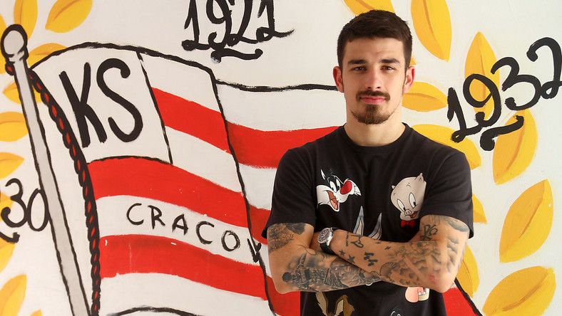 <span style="color:#f00;">GOOOL Hanca!</span> Fostul dinamovist a marcat frumos la debutul pentru noua echipa, apoi a vorbit despre fotbalul din Polonia: <span style="color:#f00;">"E mult, mult peste ce se intampla la noi"</span>