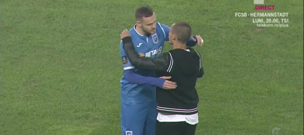<span style="color:#f00;">FOTO EMOTIONANT |</span> Mitrita a pasit pentru ultima oara pe gazonul din Banie:<span style="color:#f00;"> "perla" Craiovei si-a luat "ADIO!" de la fanii Craiovei</span>