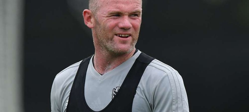 <span style="color:#f00;">Are probleme cu alcoolul, se joaca non stop pe calculator, </span>iar sotia vrea divortul! Ce spun apropiatii lui Wayne Rooney