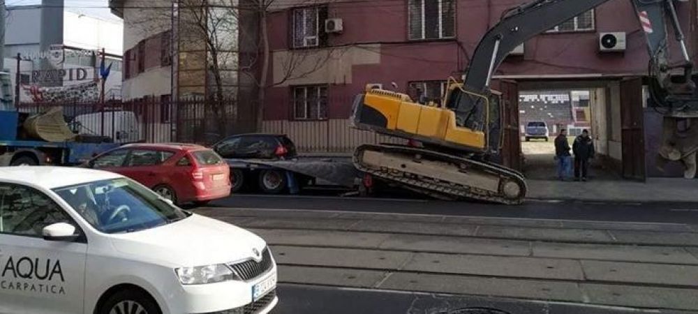 <span style="color:#f00;">A venit un utilaj, s-ar putea sa-nceapa demolarea</span>! :)) Cum se lucreaza pentru Euro 2020 in Giulesti si unde se muta Rapidul