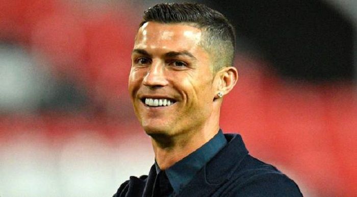 Ronaldo, pe urmele lui Mititelu si Dioszegy :)<span style="color:#f00;"> Starul lui Juve isi deschide brutarie in Torino </span>