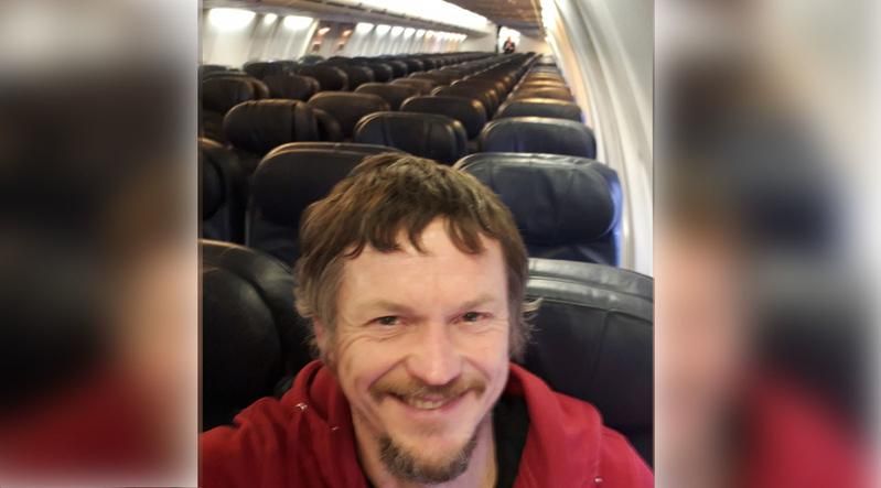 Ce s-a intamplat cu barbatul care a fost singurul pasager la bordul unui Boeing 737. Ce i-au spus stewardesele