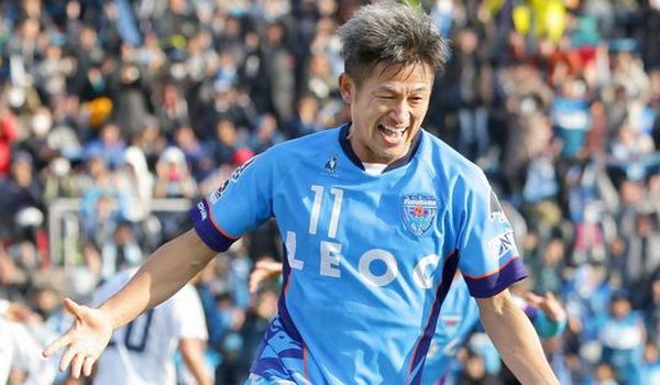 <span style="color:#f00;">Ce decizie a luat cel mai BATRAN jucator din lume, Kazuyoshi Miura, la 52 de ani:</span> "Corpul meu imi spune cand ma opresc"
