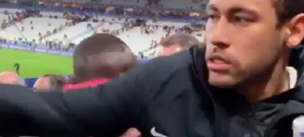 <span style="color:#f00;">ULTIMA ORA: Ce suspendare risca Neymar</span> dupa ce a lovit cu pumnul un suporter, la finala Cupei