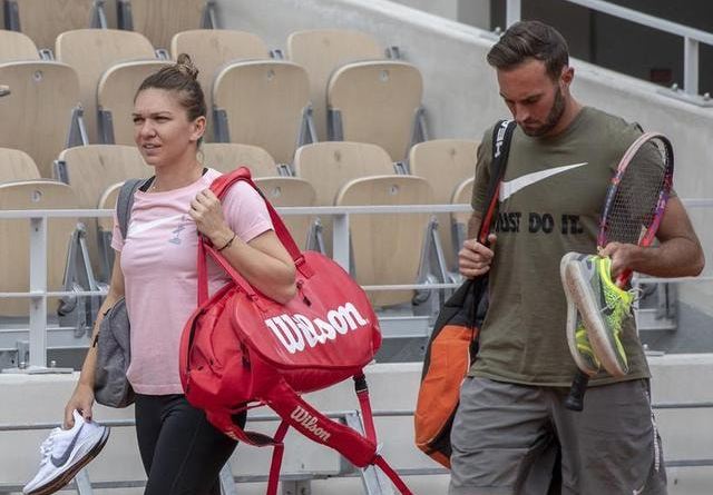 ROLAND GARROS 2019 |<span style="color:#f00;"> SURPRIZA TOTALA: Simona Halep a angajat un SUPER MODEL pentru a-i fi partener de antrenament! Cum arata barbatul</span>