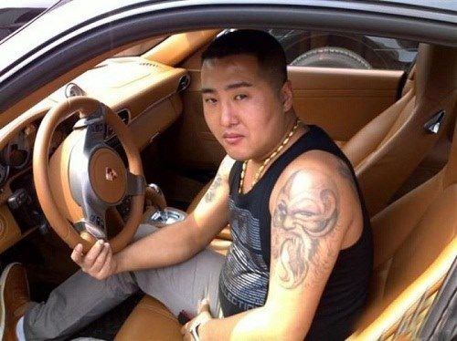 <span style="color:#f00;">Cum se poarta Partidul Comunist din China cu temutele Triade!</span> Ce patesc mafiotii chinezi
