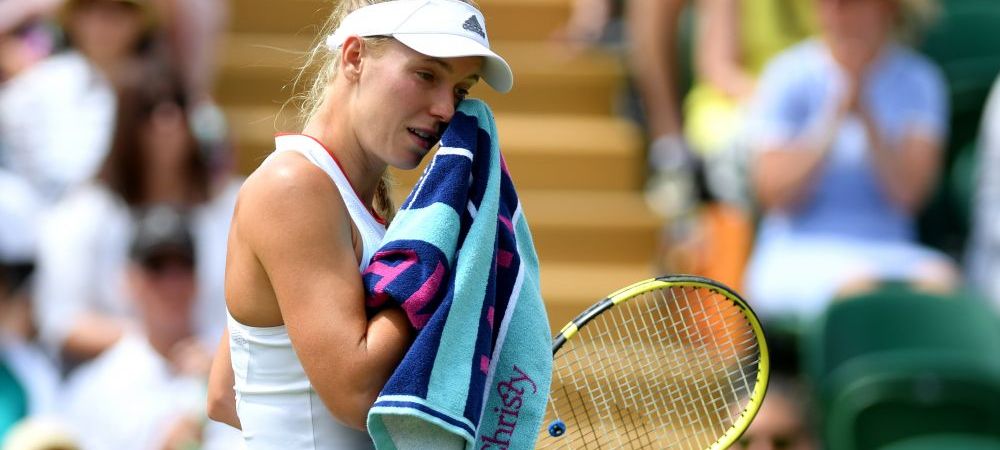 Simona Halep a scapat de o adversara infernala: <span style="color:#f00;">Caroline Wozniacki, OUT de la Wimbledon in turul 3!</span>
