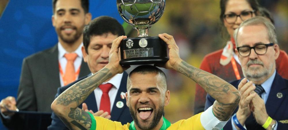<span style="color:#f00;">"Hei, Dani! Ti-am vazut CV-ul, nu e rau!" OFERTA AMUZANTA primita de Dani Alves:</span> cum a incercat un club din San Marino sa-l convinga