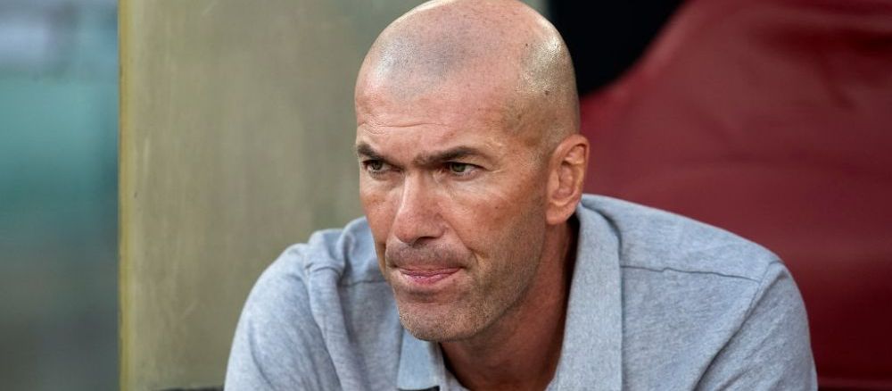 <span style="color:#f00;">Anunt SOC in Spania: Zidane isi pregateste DEMISIA de la Real Madrid.</span> Ce il nemultumeste pe francez