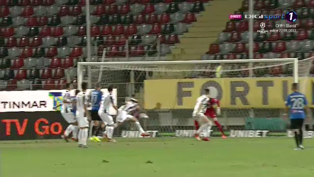 <span style="color:#f00;">Tamas s-a intors in Liga 1 la 35 de ani: "Uneori imi vine sa ma iau la palme. Vreau sa prind un transfer la anul!" </span>:)) Cum explica autogolul