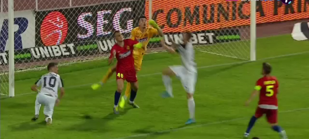 Seara INFERNALA pentru Vlad! <span style="color:#f00;">A gresit la gol, apoi s-a accidentat si a trebuit sa iasa din teren. Edi Iordanescu l-a luat in brate</span>