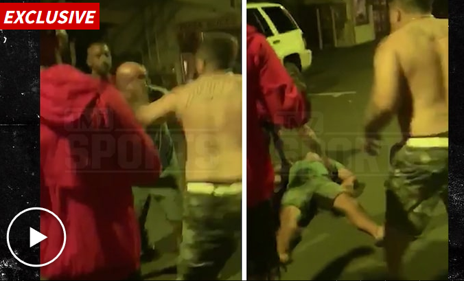 <span style="color:#f00;">Un barbat a sarit sa bata o legenda din UFC!</span> Totul s-a incheiat in cateva secunde: fostul campion din MMA a fost facut KO! <span style="color:#f00;">VIDEO</span>