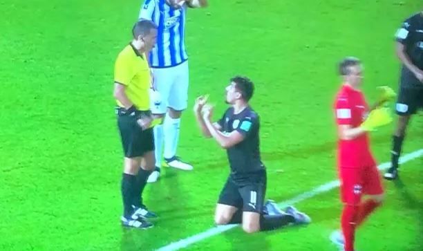 <span style="color:#f00;">VIDEO FABULOS! Cea mai mare simulare din istorie? </span>Ce a facut Hategan in Monterrey - Al Sadd, la Campionatul Mondial al Cluburilor