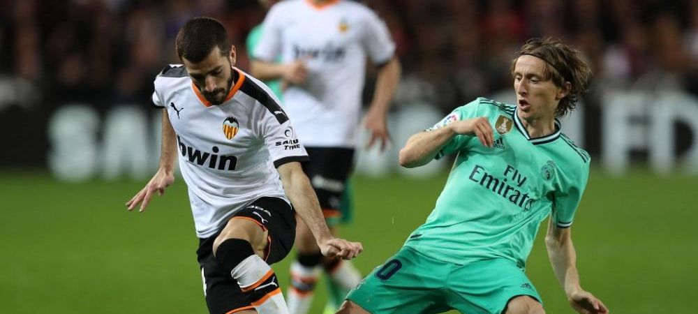 <span style="color:#f00;">SUPERCUPA SPANIEI | VALENCIA - REAL MADRID 1-3 | </span> Kroos, Isco si Modric o duc pe Real Madrid in finala! "Galacticii", foarte aproape de primul trofeu din acesst sezon