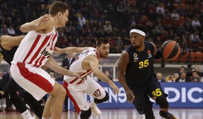 Grecia si Turcia se afla in prag de razboi, iar meciurile din EuroLiga dintre reprezentantele lor ar putea fi mutate pe teren neutru