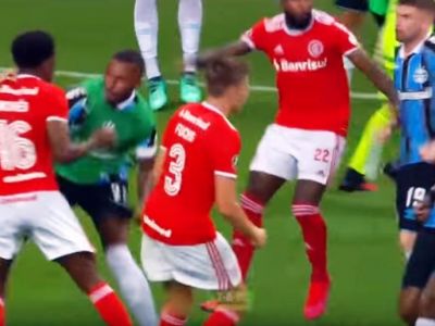 Meci Cu 8 Cartonase Rosii In Cupa Libertadores Bataie Ca In Filme Intre Doua Echipe Braziliene Din Acelasi Oras Sport Ro