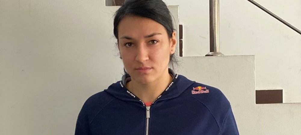 <span style="color:#f00;">Cristina Neagu trage un semnal de alarma! "Multi nu realizeaza gravitatea acestui virus!"</span> Mesajul celei mai bune handbaliste din lume