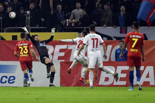 <span style="color:#f00;">"Nu stiu de ce nu am ajuns acolo!"</span> Putea fi o sansa URIASA pentru el, dar totul s-a risipit! Fotbalistul din Liga 1 care nu stie nici acum de ce nu a ajuns la FCSB: "E cel mai mare regret!"