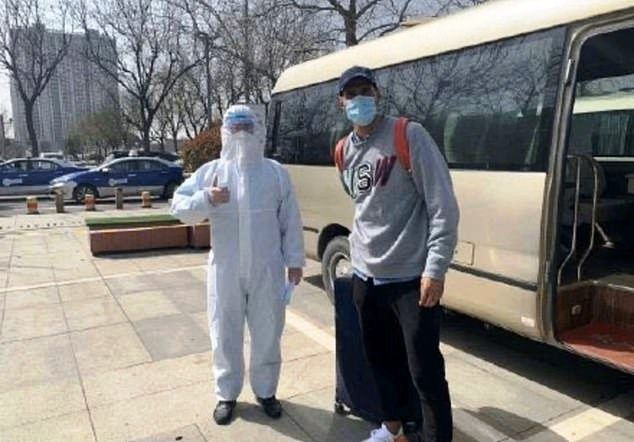 <span style="color:#f00;">Fellaini a iesit din spital, dar va mai sta inca doua saptamani in carantina!</span> Care este starea belgianului dupa ce a fost infectat cu Covid-19