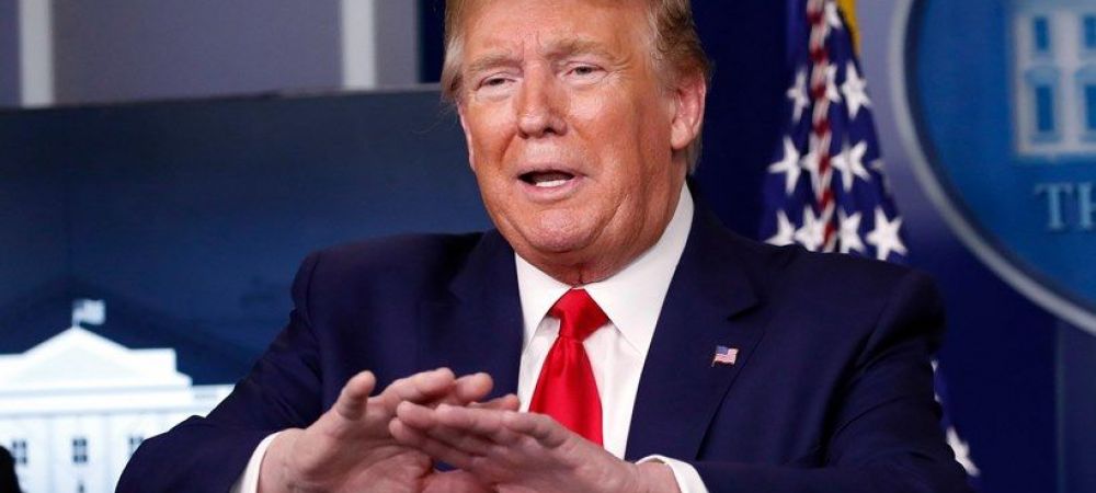 <span style="color:#f00;">SOC! Donald Trump e in pericol mare: </span>valetul sau personal are coronavirus! Anuntul facut de presa americana