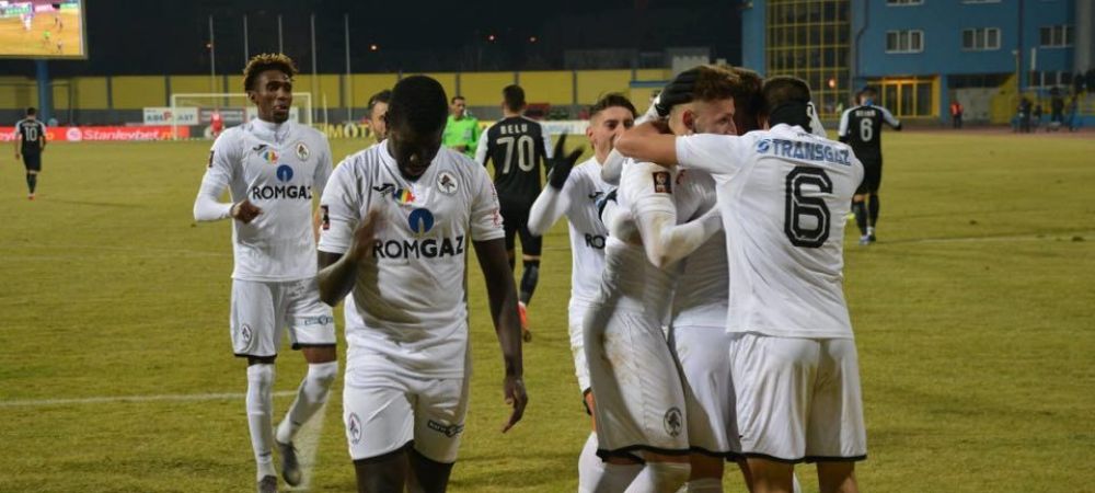 <span style="color:#f00;">DEZVALUIRI SOC din Liga 1! "Presedintele venea cu o geanta mare, in care avea plicuri cu bani!" </span>Jucatorul pe care l-a marcat experienta din Romania