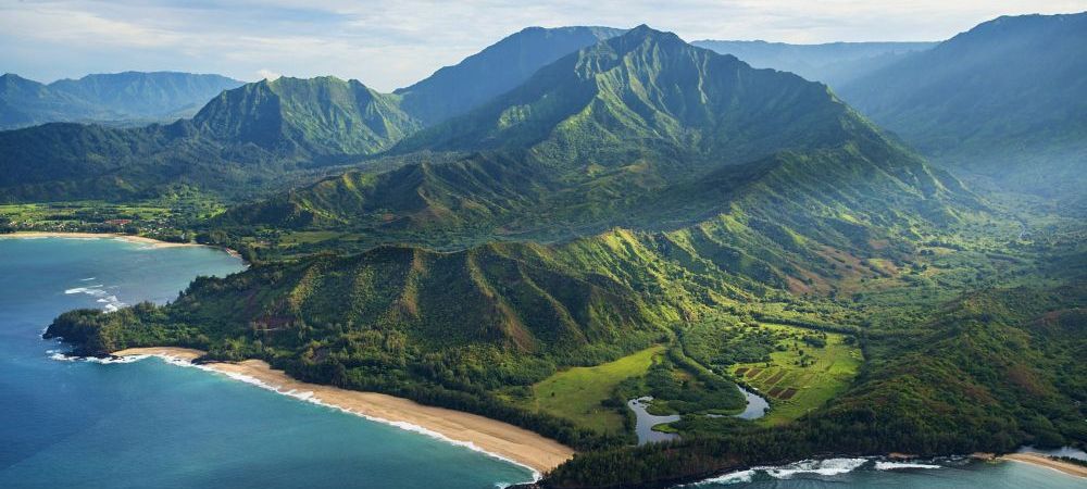 <span style="color:#f00;">A postat mai multe poze pe Instagram si a fost arestat imediat! </span>Care este motivul pentru care un turist a fost ridicat de politie in Hawaii
