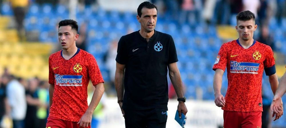 Varianta Soc La Fcsb Pentru Inlocuirea Lui Vintila Un Super Antrenor Ar Putea Prelua Banca Ros Albastrilor Ziceam Ca Va Ajunge Acolo Ar Fi Interesant Sport Ro