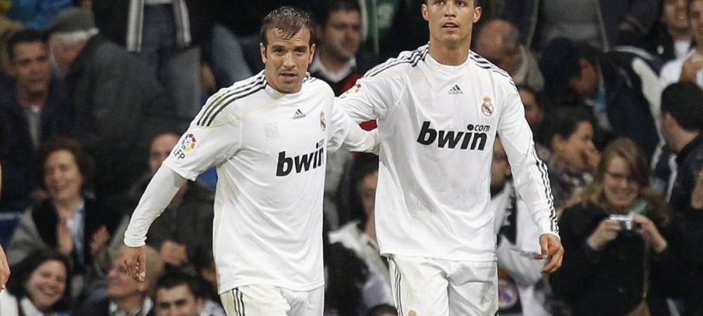 <span style="color:#f00;">Un roman in echipa ideala a lui Van der Vaart! </span>Cum arata 11-le de vis al olandezului care l-a lasat pe dinafara pe Ibrahimovic