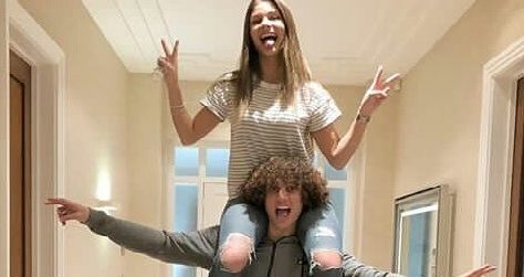 <span style="color:#f00;">Macar in DRAGOSTE ii merge bine!</span> Cine e viitoarea sotie a lui David Luiz, cel care a ingropat-o pe Arsenal in meciul cu City