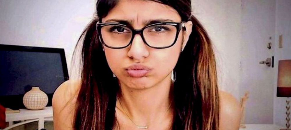 Mia Khalifa O Eleva Din Romania Care A Luat Bacul Cu 10 Cum