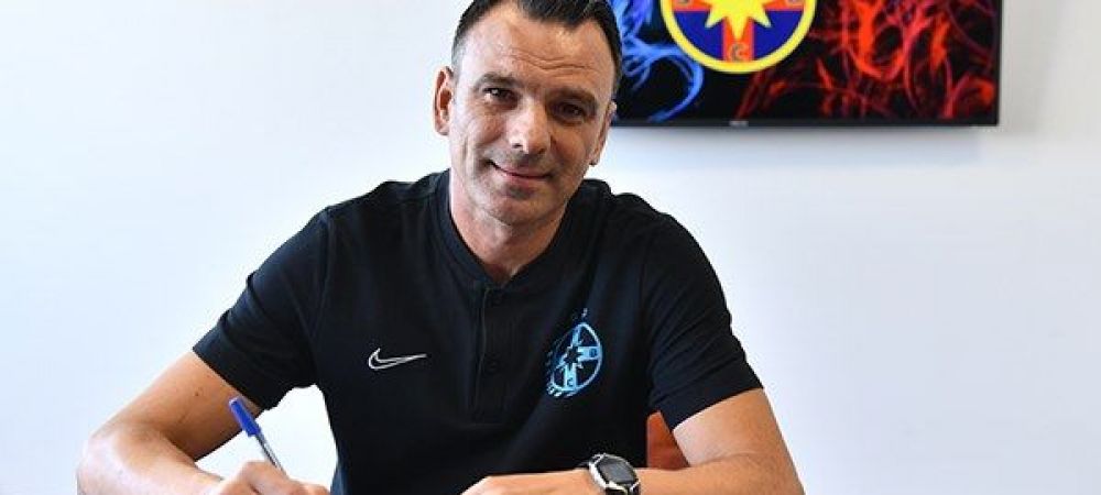 <span style="color:#f00;">OFICIAL | FCSB si-a prezentat noul antrenor!</span> Staff-ul complet care il va ajuta pe Toni Petrea
