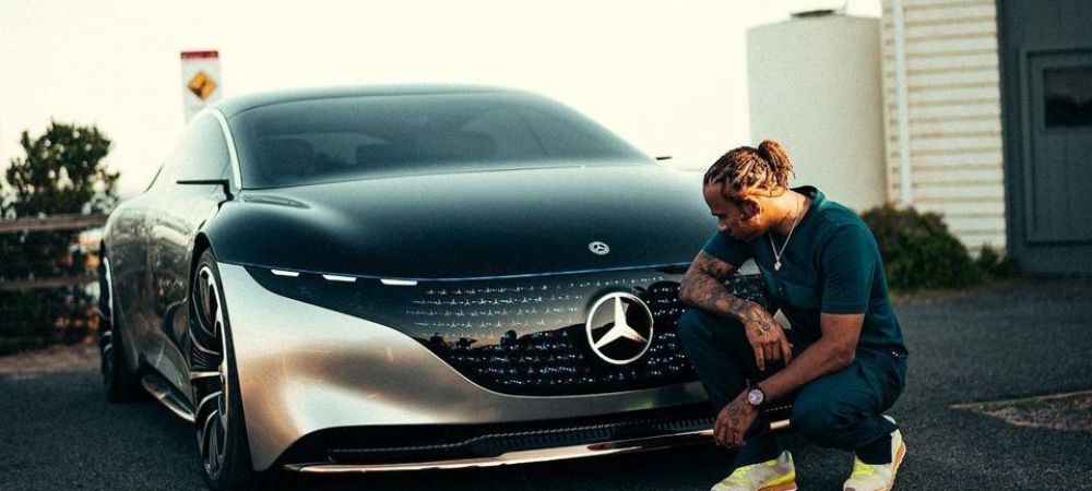 <span style="color:#f00;">Lewis Hamilton, atacat de toata lumea dupa ce si-a prezentat noul bolid. </span>Campionul din F1 fost numit "clovn" si "ipocrit"