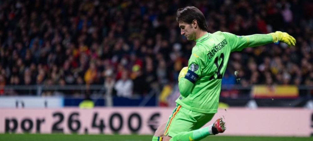 <span style="color:#f00;">Ciprian Tatarusanu frange inimi in Italia! Portarul Romaniei a facut furori printre fanele lui AC Milan! </span>A avut parte si de un botez... muzical!