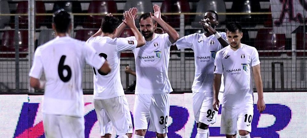 <span style="color:#f00;">Rapid si-a luat un fundas cu experienta internationala dupa DEZASTRUL cu FC U Craiova! </span>Al 10-lea transfer vine din Liga 1 sa ajute la promovare!