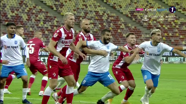 Inca un penalty controversat impotriva lui Dinamo!<span style="color:#f00;"> Contra, PARALIZAT pe margine, Puljic si-a pus mainile in cap! Ce s-a intamplat</span>