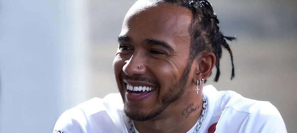 <span style="color:#f00;">VIDEO | Lewis Hamilton i-a cerut ajutorul Serenei Williams!</span> In ce situatie inedita a fost pus campionul