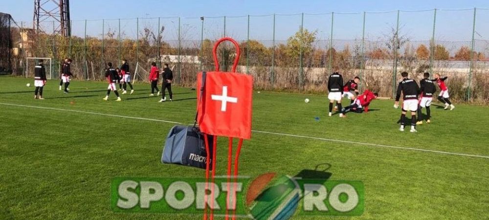 <span style="color:#f00;">EXCLUSIV</span> |<span style="color:#f00;"> </span>"De-a rasu'-plansu'"! Fotbalistii fac haz de necaz la Saftica! <span style="color:#f00;">Cu cine au inlocuit jucatorii lui Dinamo staff-ul medical</span