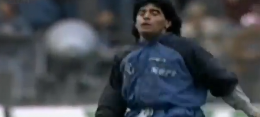<span style="color:#f00;">Clipul care a facut ISTORIE! Miscarile lui Maradona pe 'Live is Life' face acum inconjurul lumii! </span>Ce a facut Diego inaintea meciului cu Bayern