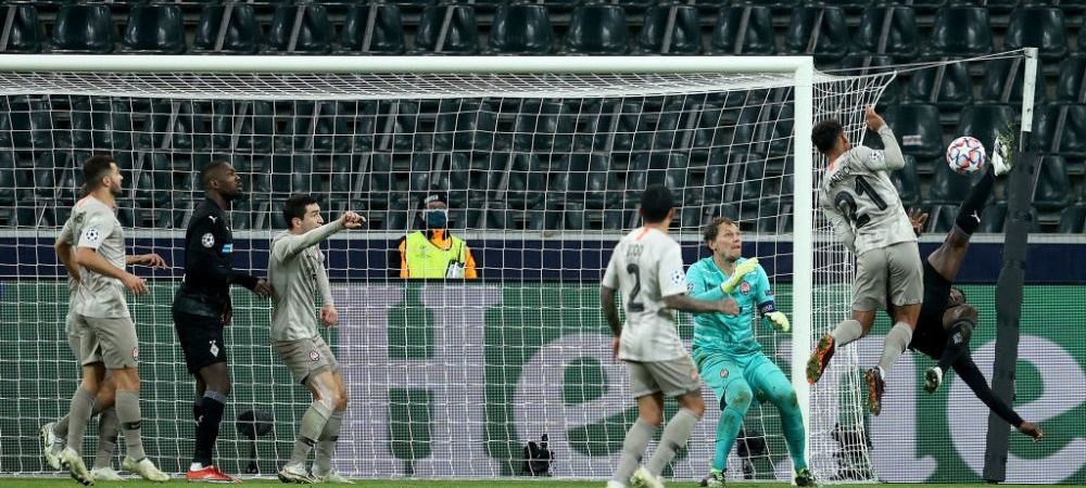 <span style="color:#f00;">Nici lui Ronaldo nu ii iesea asa! Tocmai s-a inscris GOLUL SEZONULUI in Champions League, din FOARFECA!</span> Reusita incredibila 
