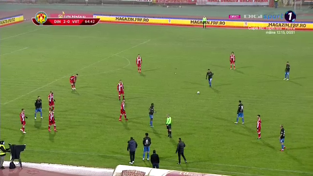 <span style="color:#f00;">Iancu, tu n-ai auzit ce-a patit Davids?!: ))</span> Moment incredibil pe teren la Dinamo - Viitorul! Contra, la un pas sa intre in teren dupa o cearta cu Iancu
