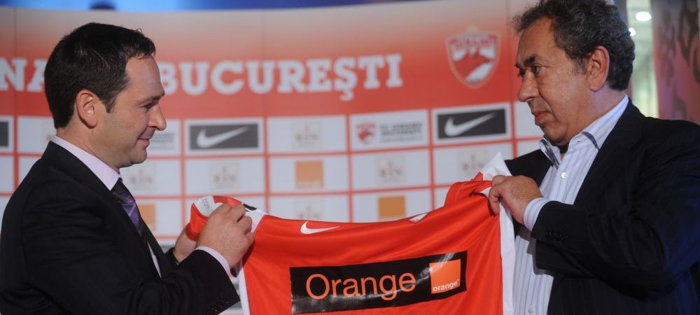<span style="color:#f00;">Nicolae Badea nu exclude o revenire in Stefan cel Mare: "Cand se va intampla asta, o sa ma gandesc!"</span> Cum i-a premiat pe fotbalistii lui Contra dupa meciul cu Viitorul
